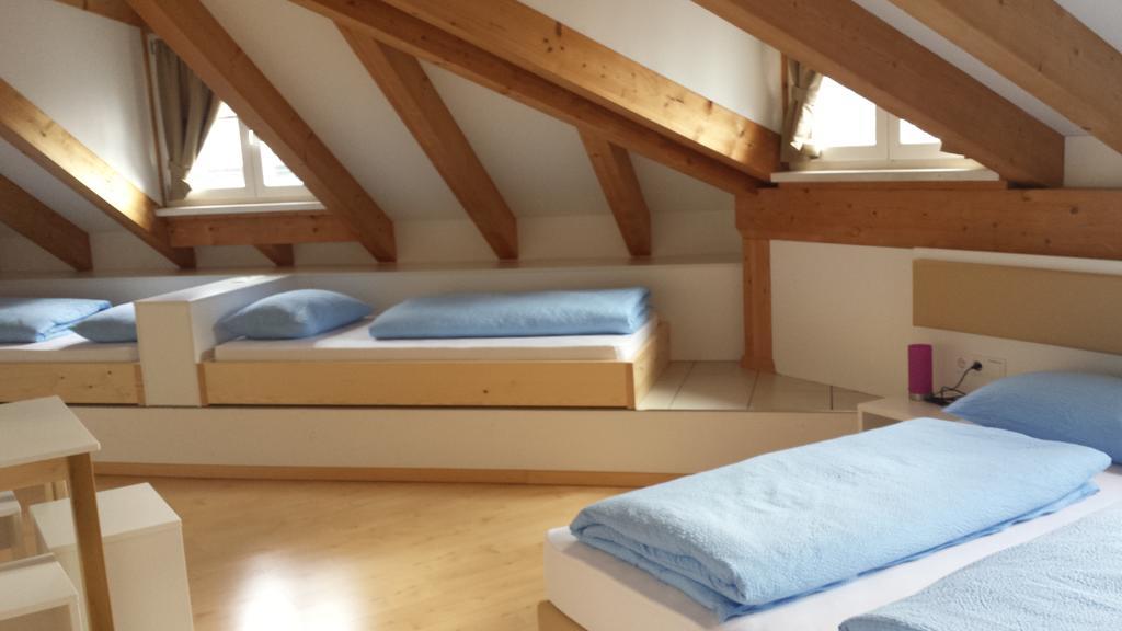 Manzoni Rooms Мерано Номер фото